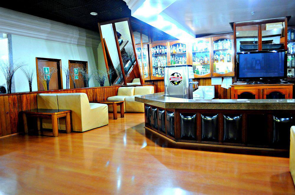 Taj Mahal Hotel 3*